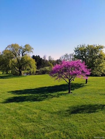 13660 French Lane, Springfield Charter Township, MI 48350