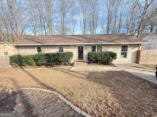414 Hemlock Drive, Lawrenceville, GA 30046