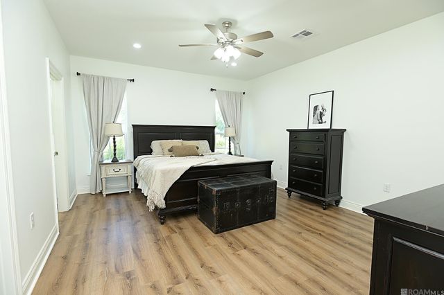 2126 Saint Mary St, Thibodaux, LA 70301