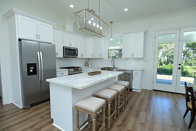 2126 Saint Mary St, Thibodaux, LA 70301