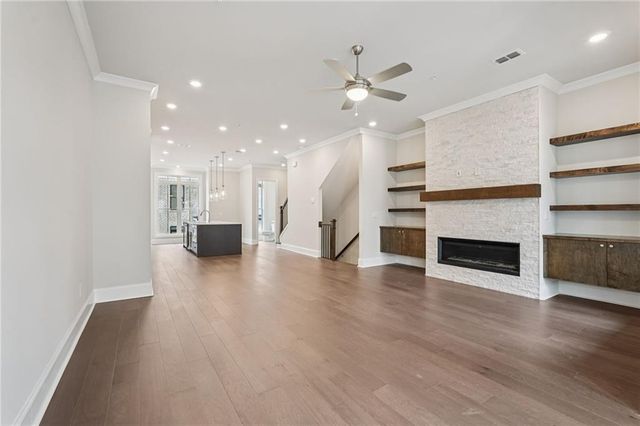 225 Midnight Oak Run 7, Alpharetta, GA 30009