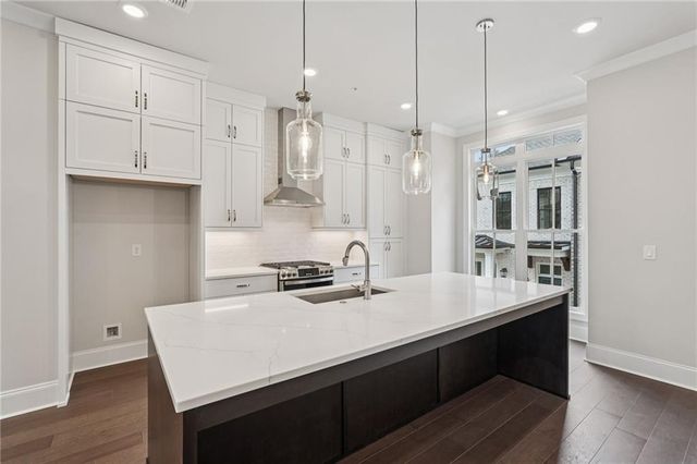 225 Midnight Oak Run 7, Alpharetta, GA 30009