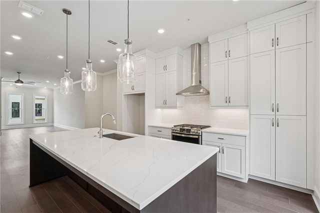 225 Midnight Oak Run 7, Alpharetta, GA 30009