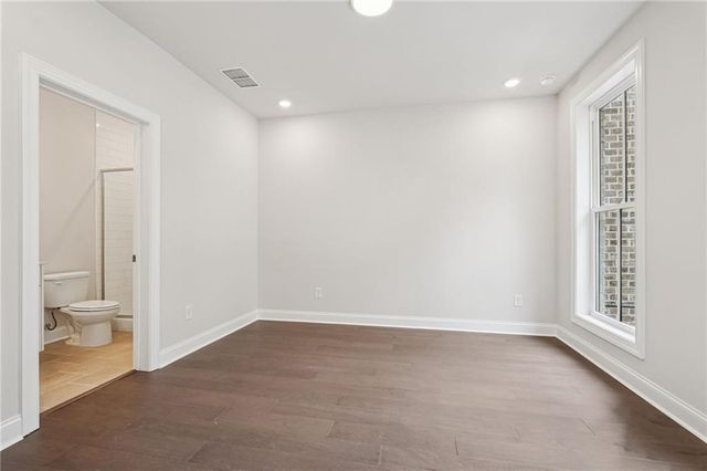 225 Midnight Oak Run 7, Alpharetta, GA 30009