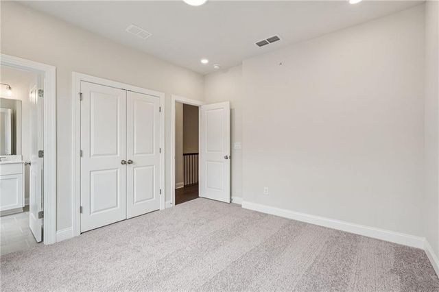 225 Midnight Oak Run 7, Alpharetta, GA 30009