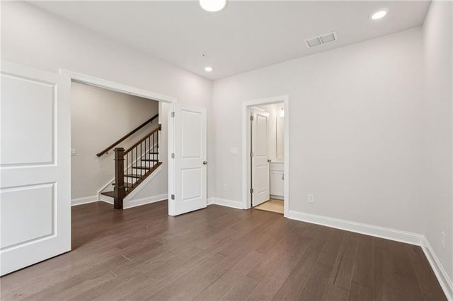225 Midnight Oak Run 7, Alpharetta, GA 30009