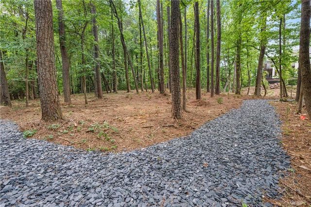 225 Midnight Oak Run 7, Alpharetta, GA 30009