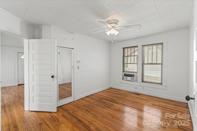 412 Wilson Street NW, Lenoir, NC 28645