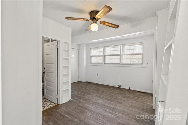 412 Wilson Street NW, Lenoir, NC 28645