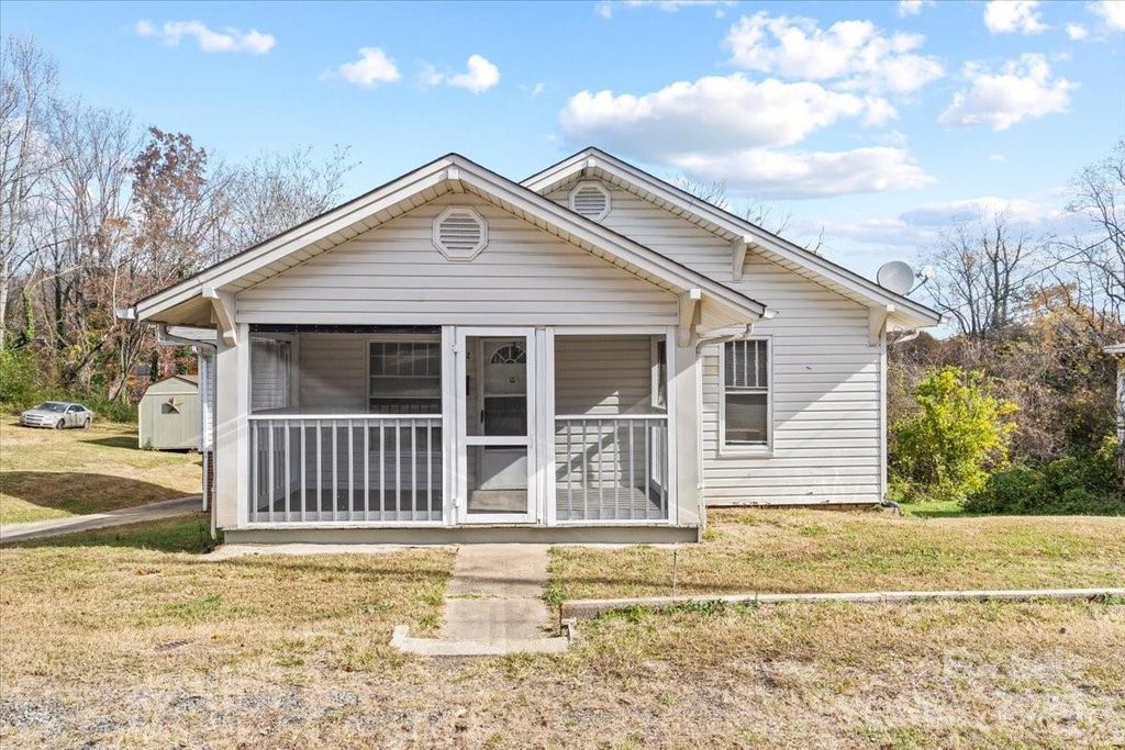 412 Wilson Street NW, Lenoir, NC 28645