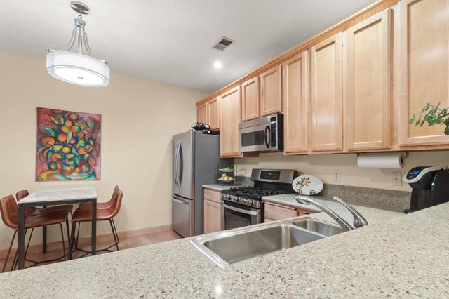 1530 Zarthan Avenue S 302, Saint Louis Park, MN 55416