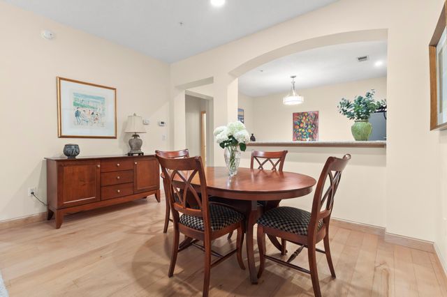 1530 Zarthan Avenue S 302, Saint Louis Park, MN 55416