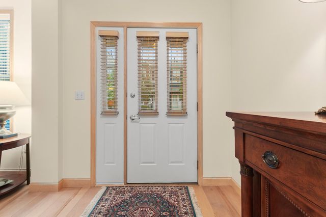 1530 Zarthan Avenue S 302, Saint Louis Park, MN 55416