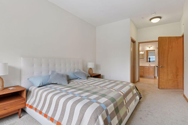 3709 Grand Way 315, Saint Louis Park, MN 55416