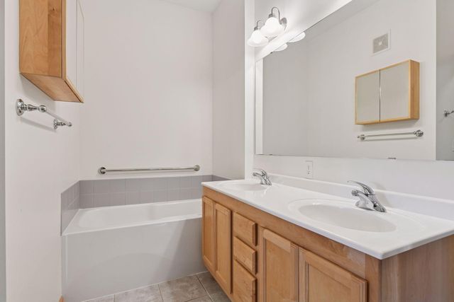 3709 Grand Way 315, Saint Louis Park, MN 55416