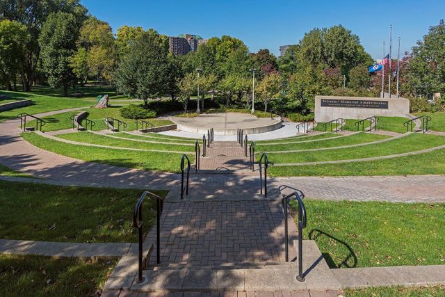 3709 Grand Way 315, Saint Louis Park, MN 55416