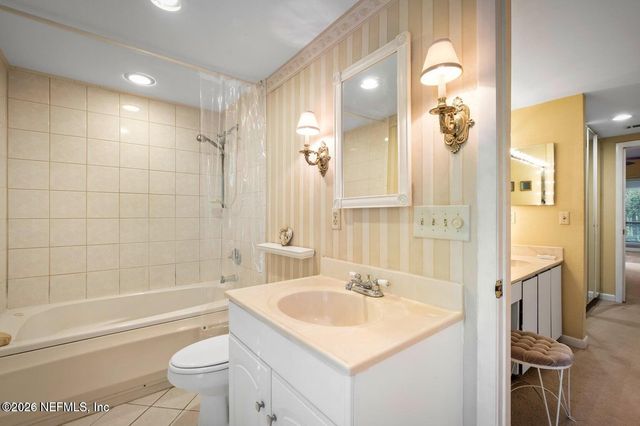 10137 LEISURE Lane S 12, Jacksonville, FL 32256