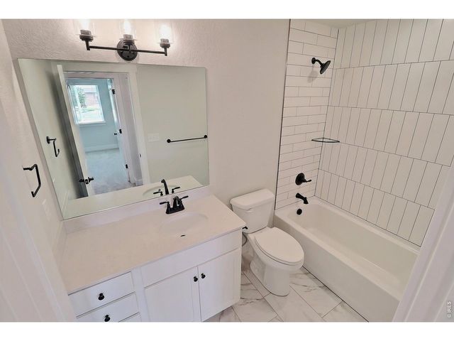 6013 13th St, Greeley, CO 80634