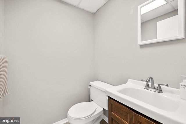 7931 WOODED GLEN CT, Pasadena, MD 21122