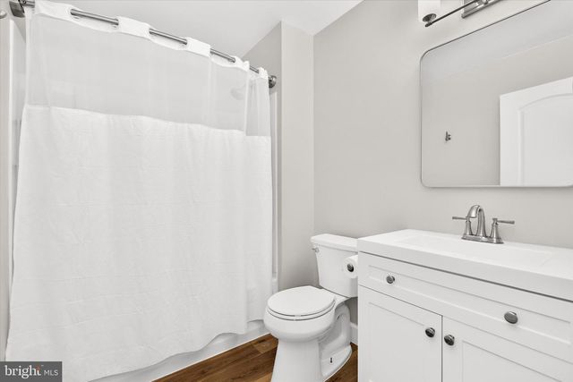 7931 WOODED GLEN CT, Pasadena, MD 21122
