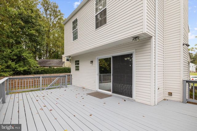 7931 WOODED GLEN CT, Pasadena, MD 21122