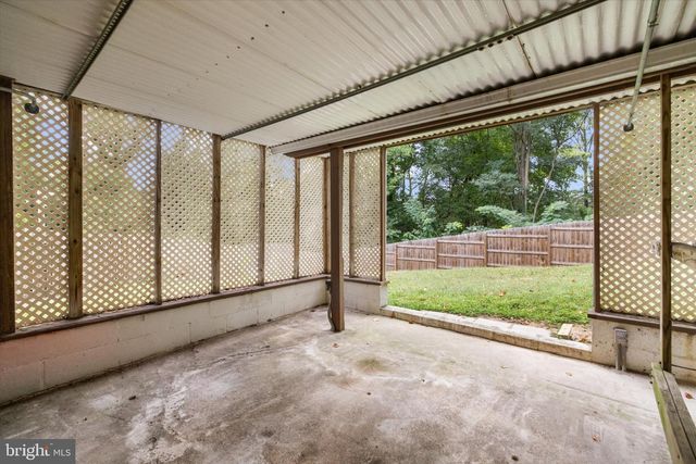 7931 WOODED GLEN CT, Pasadena, MD 21122