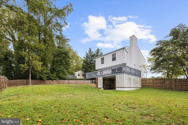 7931 WOODED GLEN CT, Pasadena, MD 21122