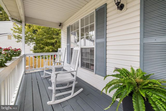 7931 WOODED GLEN CT, Pasadena, MD 21122