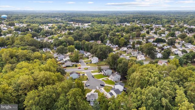 7931 WOODED GLEN CT, Pasadena, MD 21122