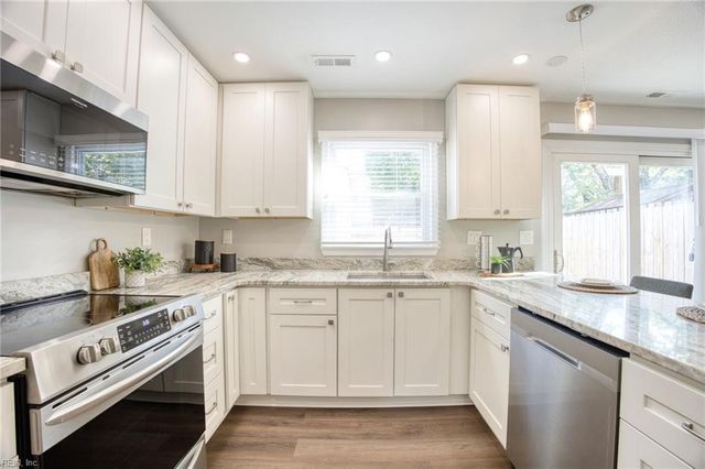 1821 Sheringham W, Virginia Beach, VA 23454