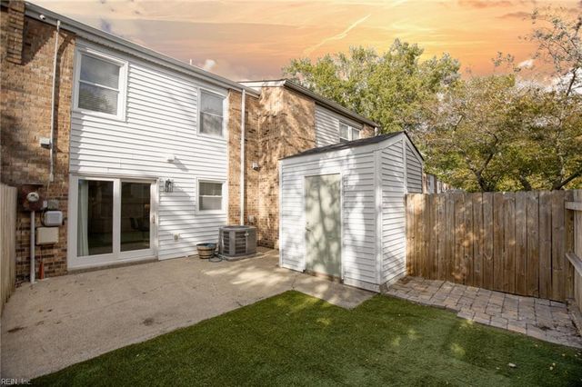 1821 Sheringham W, Virginia Beach, VA 23454