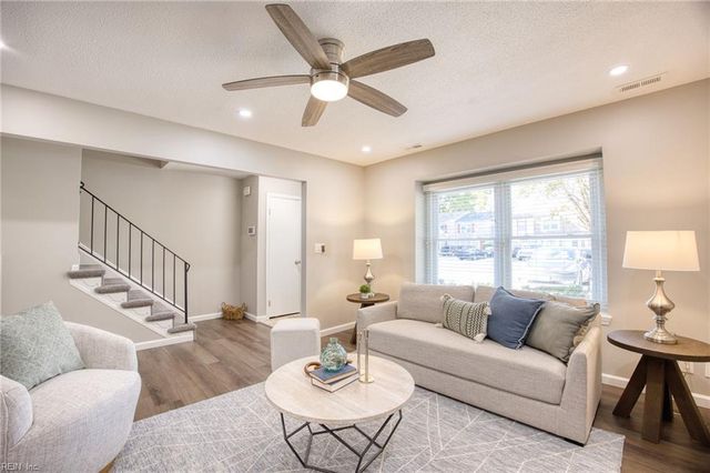 1821 Sheringham W, Virginia Beach, VA 23454
