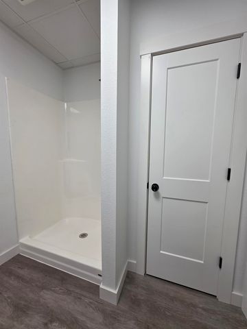 712 E Main Street, New Hampton, IA 50659