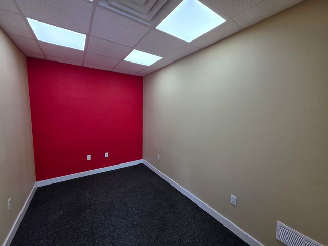712 E Main Street, New Hampton, IA 50659