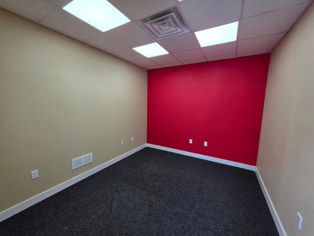 712 E Main Street, New Hampton, IA 50659