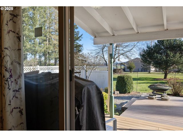 31514 S BEAR MEADOW Ct, Molalla, OR 97038