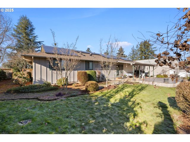 31514 S BEAR MEADOW Ct, Molalla, OR 97038