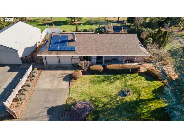 31514 S BEAR MEADOW Ct, Molalla, OR 97038