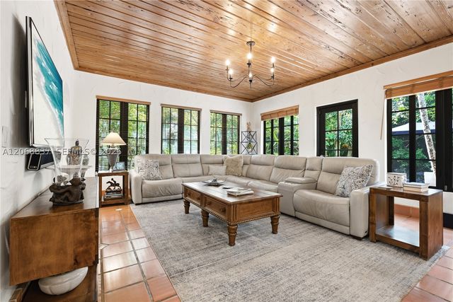 1140 Asturia Ave, Coral Gables, FL 33134