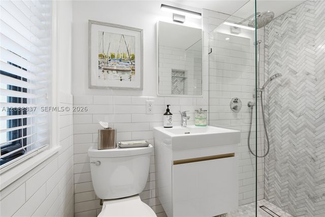 1140 Asturia Ave, Coral Gables, FL 33134