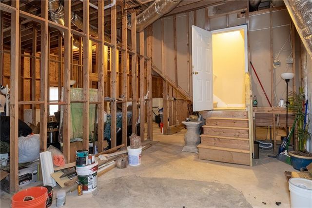 1811 Lake Cove SW Drive, Atlanta, GA 30331