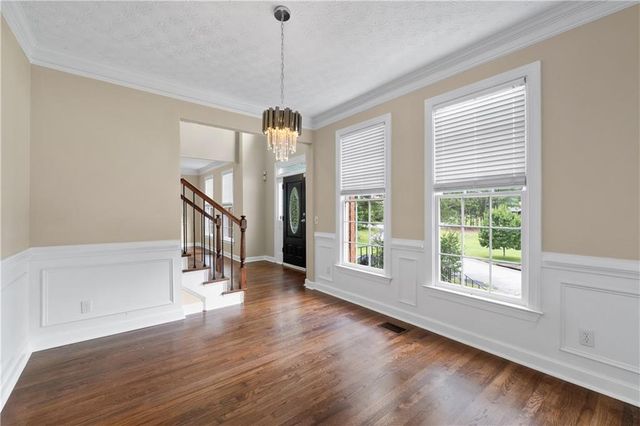 1811 Lake Cove SW Drive, Atlanta, GA 30331