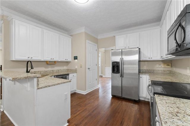 1811 Lake Cove SW Drive, Atlanta, GA 30331