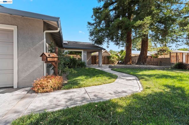 635 Teal Ct, Livermore, CA 94551