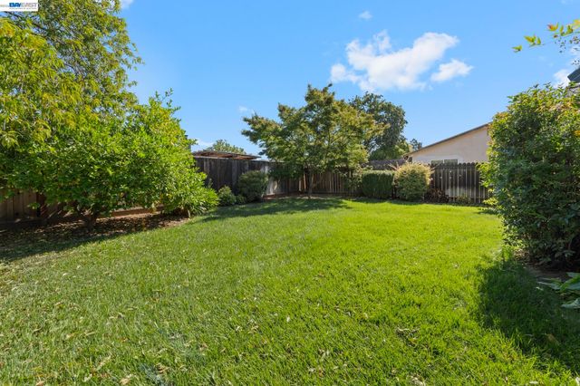 635 Teal Ct, Livermore, CA 94551