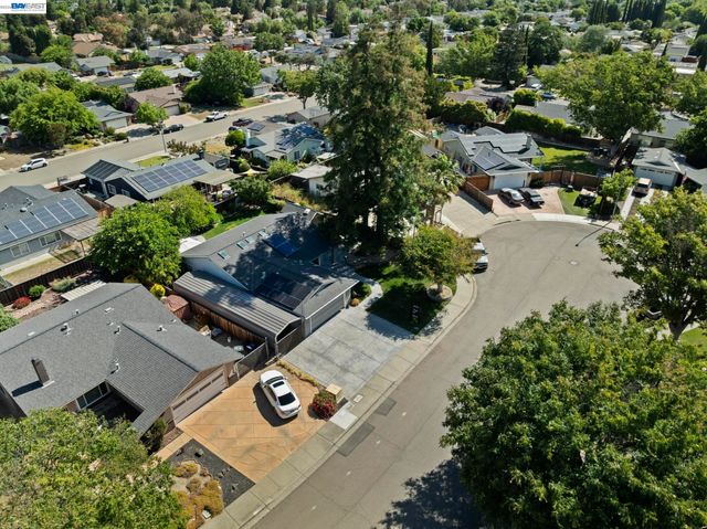 635 Teal Ct, Livermore, CA 94551
