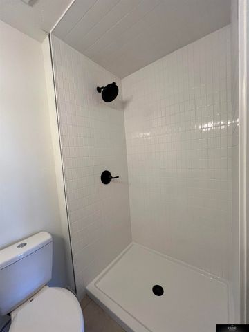 2909 S 160 Plaza, Omaha, NE 68130