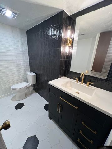 2909 S 160 Plaza, Omaha, NE 68130