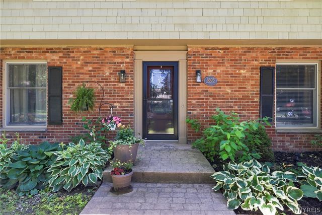 3605 Bonnie Lane, Hamburg, NY 14075