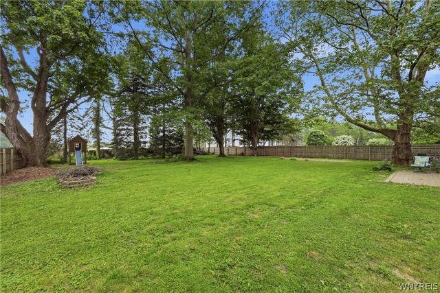3605 Bonnie Lane, Hamburg, NY 14075